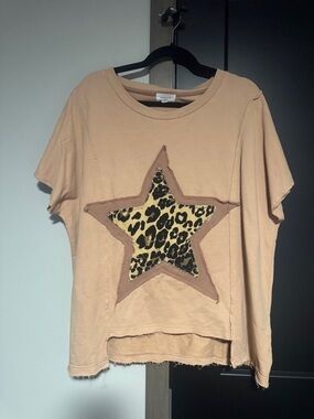 Women's Short Sleeve Tee with Leopard Star Patch - Tan
